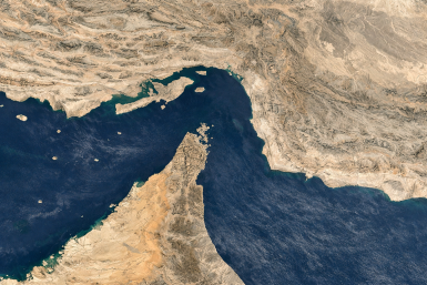 Korean Oil Tanker Successfully Transits Red Sea as Saudi Crude